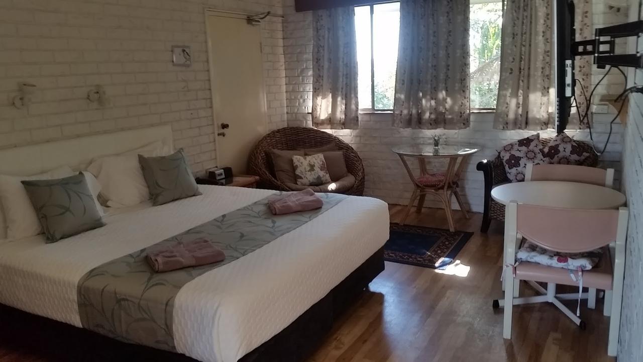 Holland Park Motel Brisbane Bagian luar foto