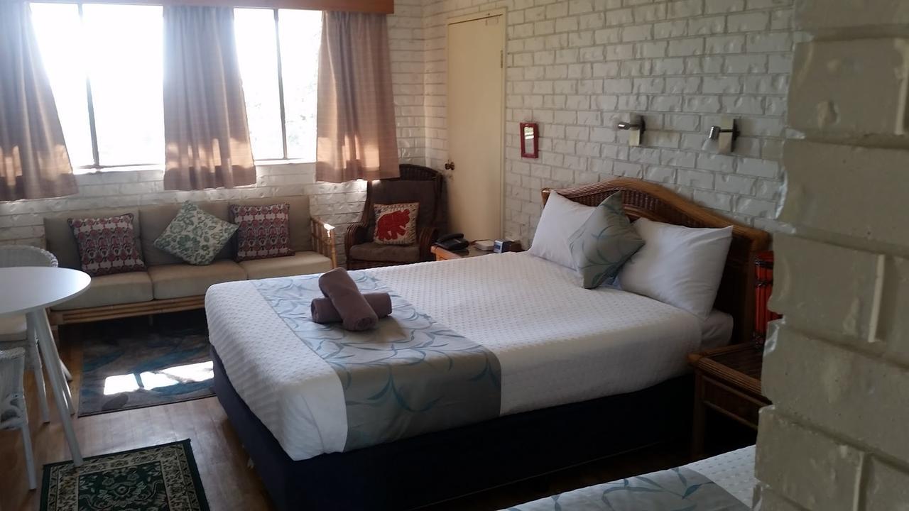 Holland Park Motel Brisbane Bagian luar foto
